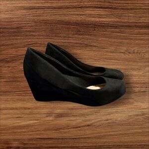 Elegant Black Wedge Shoes